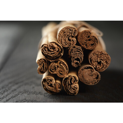 Ceylon Cinnamon Stick Bark Quills - Perfect for Sweet and Savoury Dishes - Cinnamomum Verum from Sri Lanka | 21 Inch | Natural | Vegan | GMO Free | 5 Quills